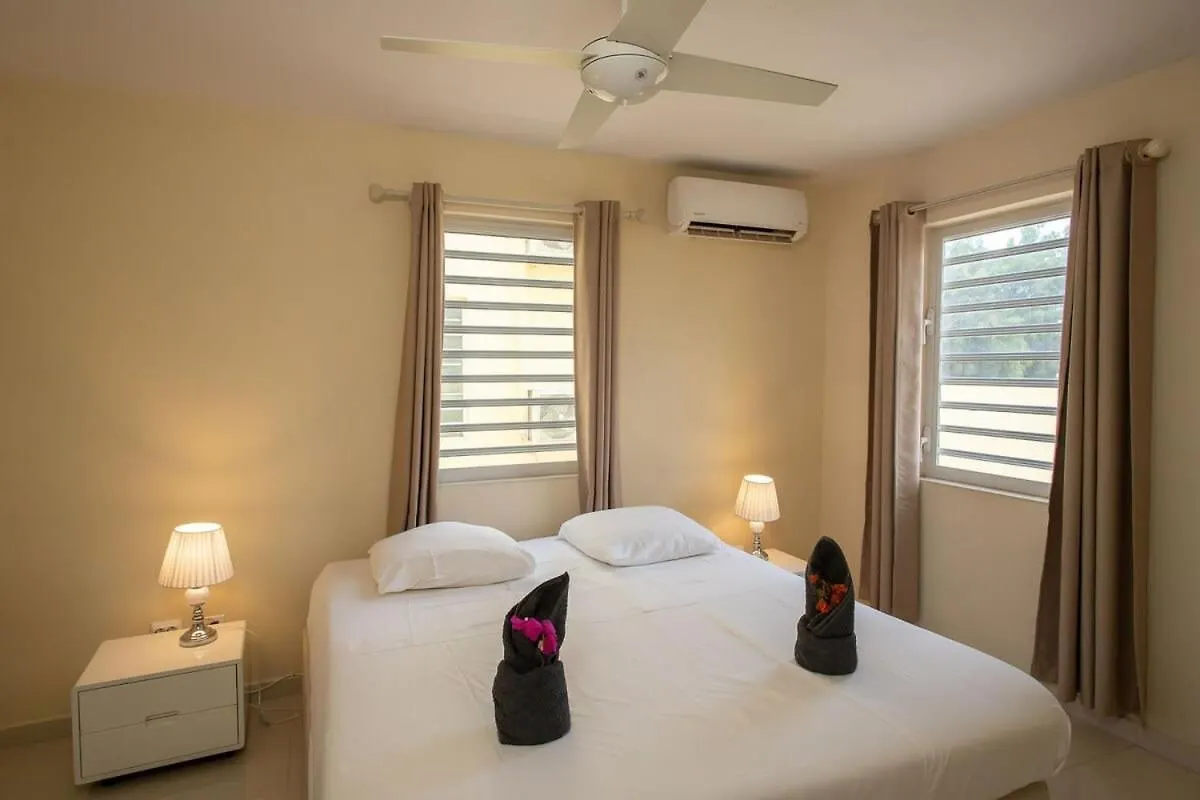 Caracara J4 Relax & Dive Resort Bonaire Village 크랄렌데이크